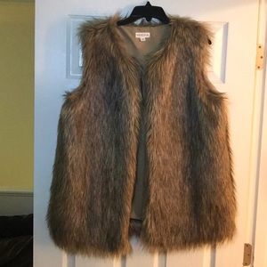 Fur vest ✨